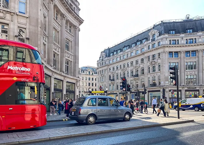 4Br 2Ba House By Livestay Short Lets & Serviced Accommodation London Near Oxford Circus With 2 Private Patios