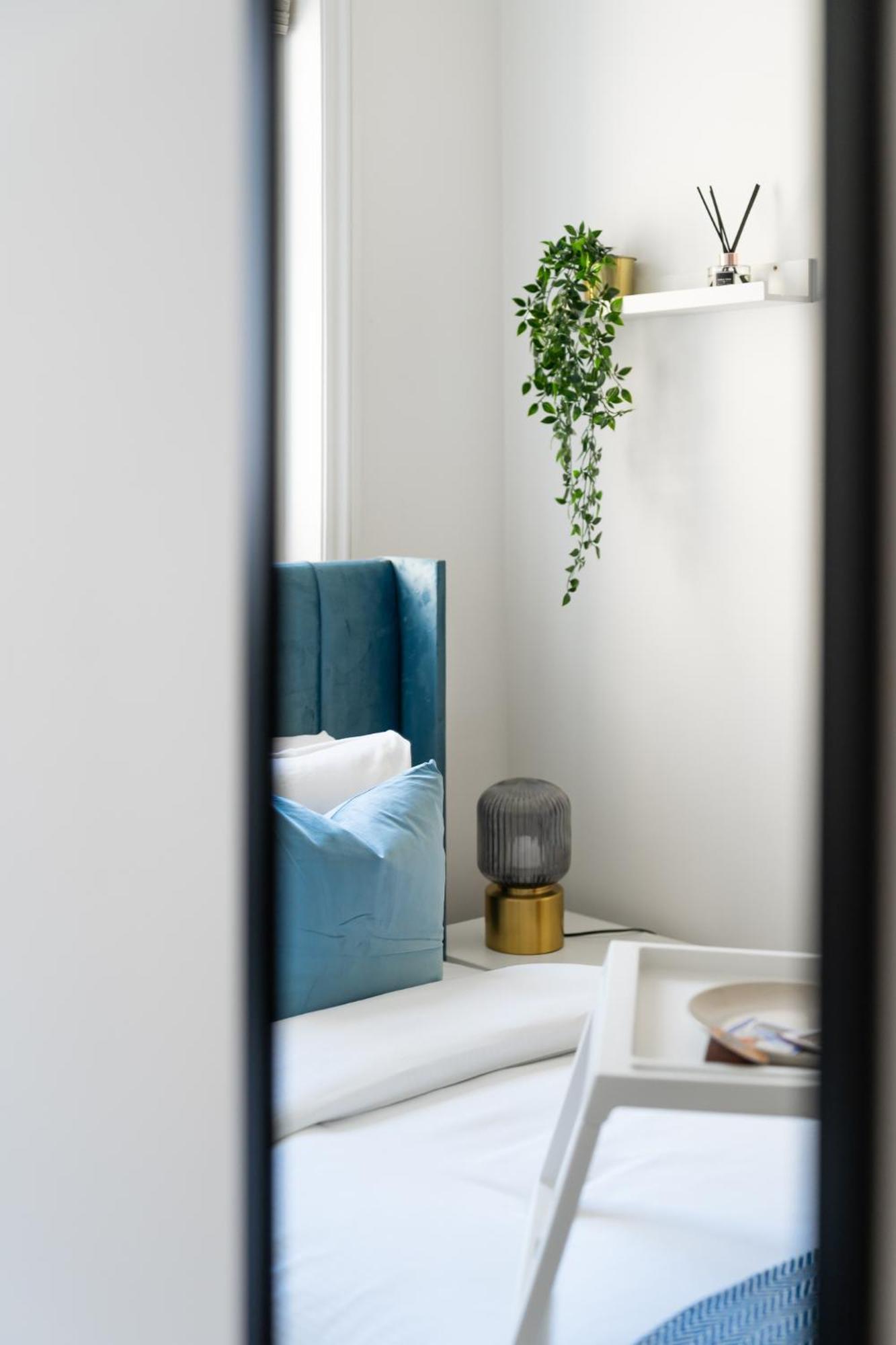 4br 2ba House By Livestay Short Lets & Serviced Near Oxford Circus With 2 Private Patios London